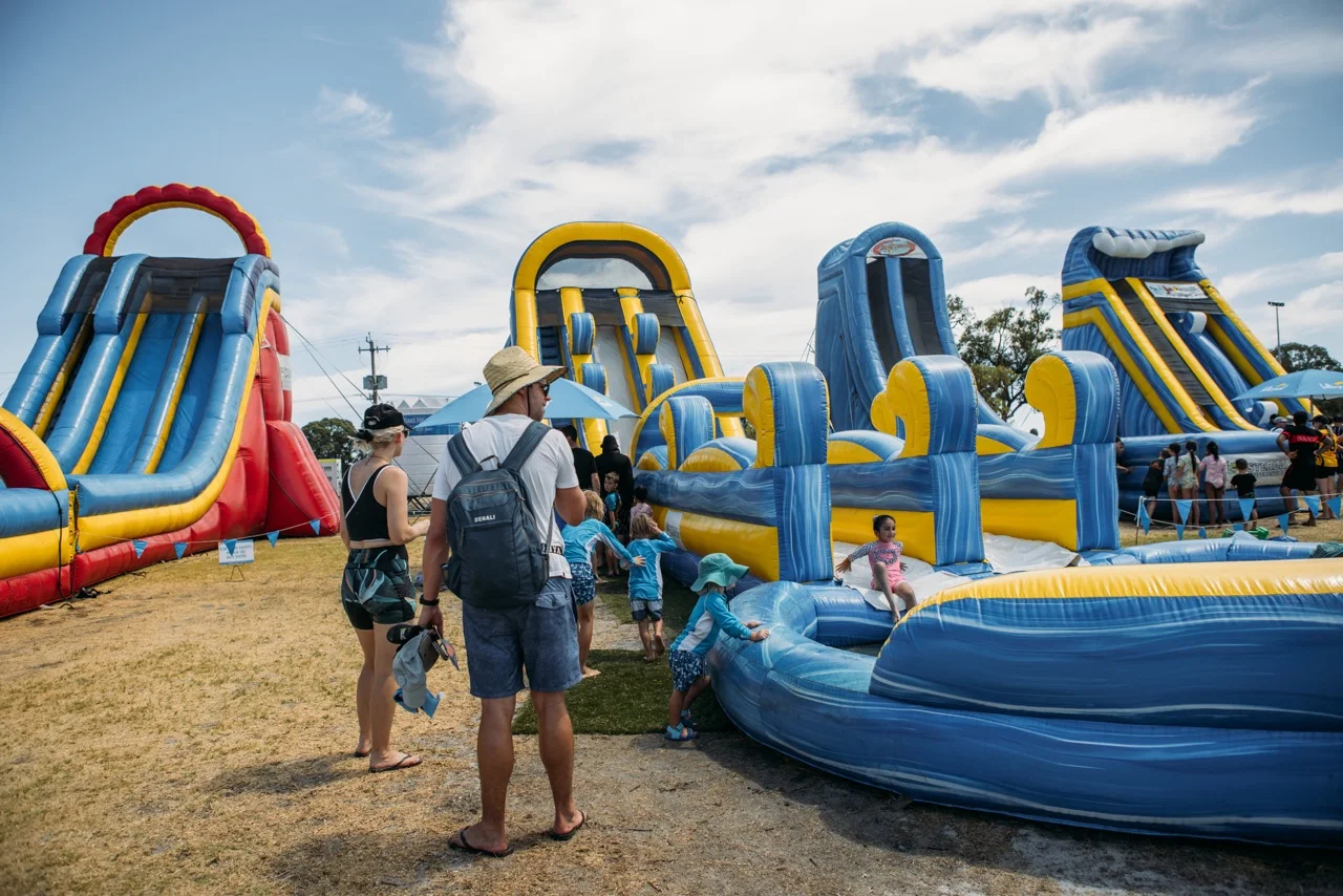 inflatable jumping castle